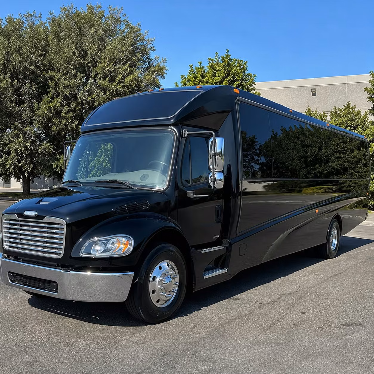 fort myers 25 passenger minibus rental